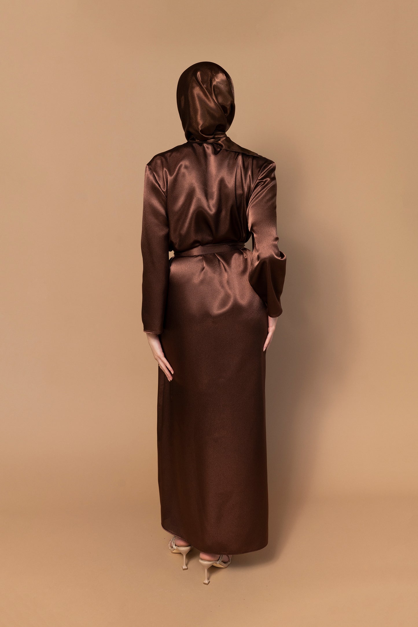 BROWN BASIC ROBE