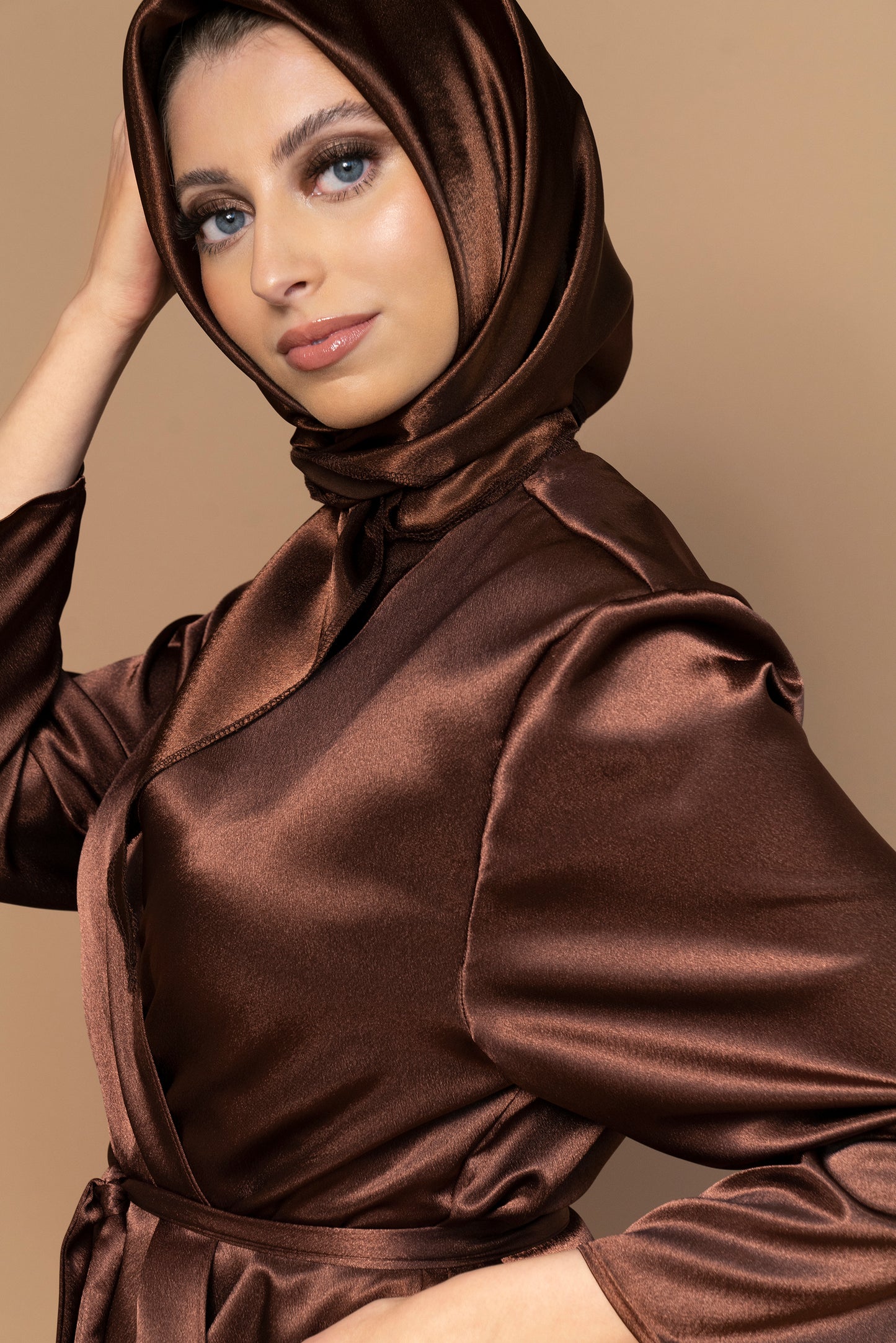BROWN BASIC ROBE
