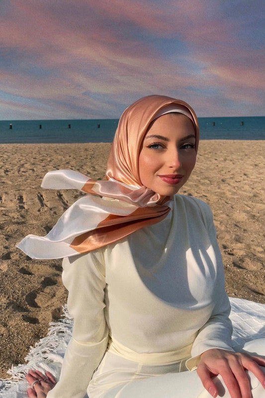 OMBRÉ QATAYEF SQUARE SCARF