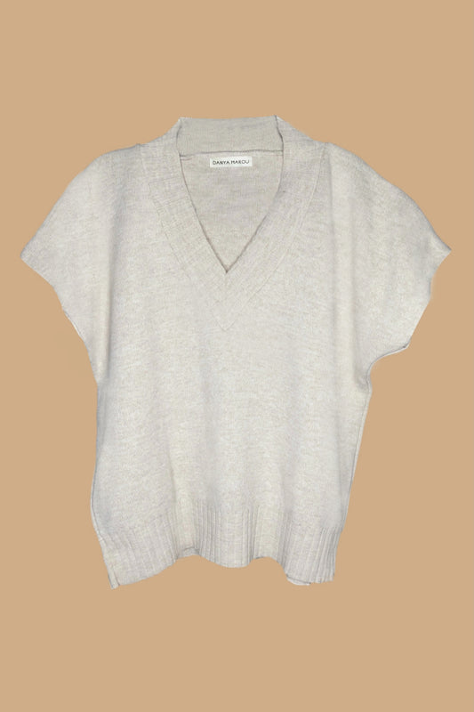 EVERYDAY SWEATER VEST