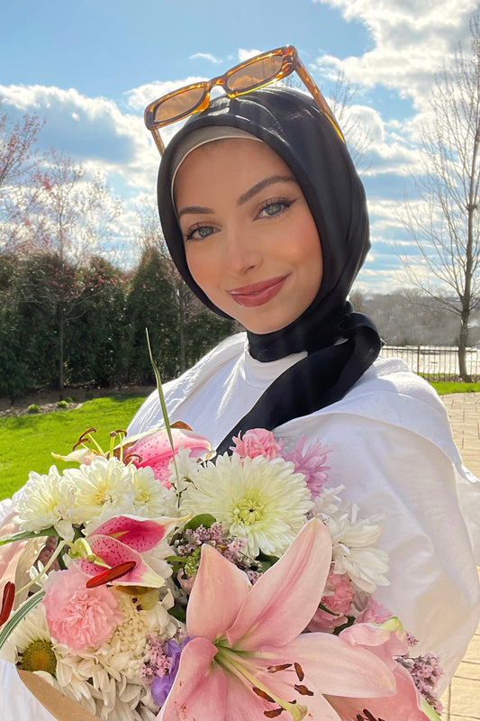 SATIN TRIANGLE SCARF